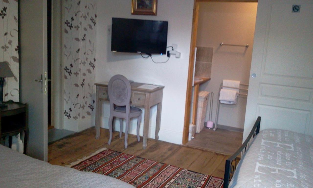 Maison De Au Pied De La Montagne Noire Bed & Breakfast